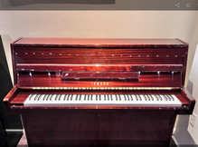 yamahaupright5